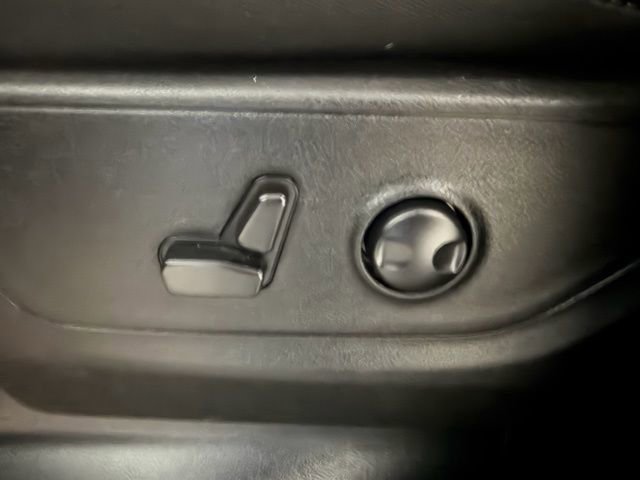 Used 2023 RAM 1500 Big Horn image 17