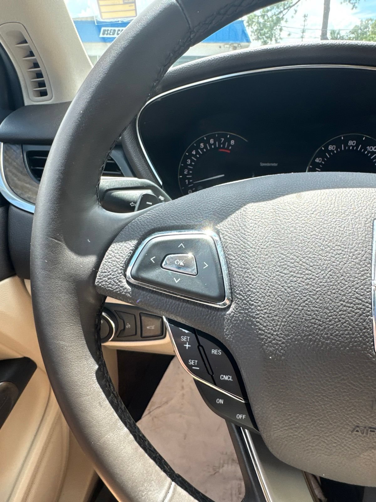 Used 2019 Lincoln MKC Reserve FWD image 24