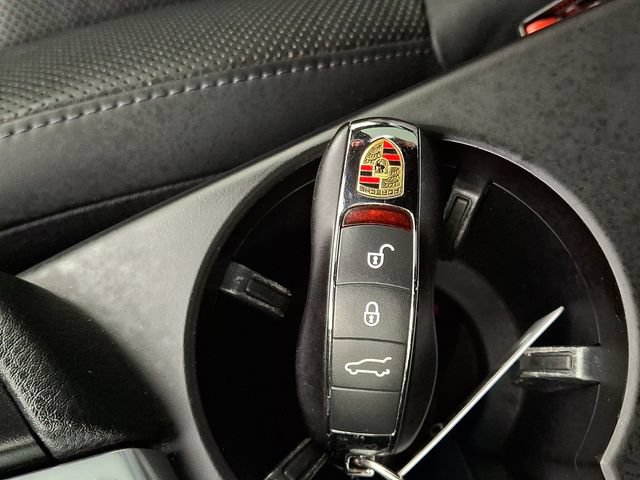 Used 2017 Porsche Macan S AWD/4WD image 19