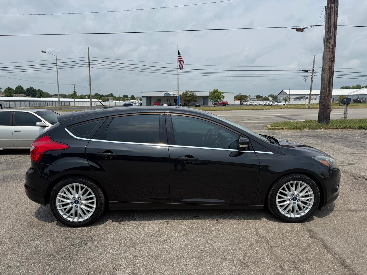Used 2014 Ford Focus Titanium FWD image 14