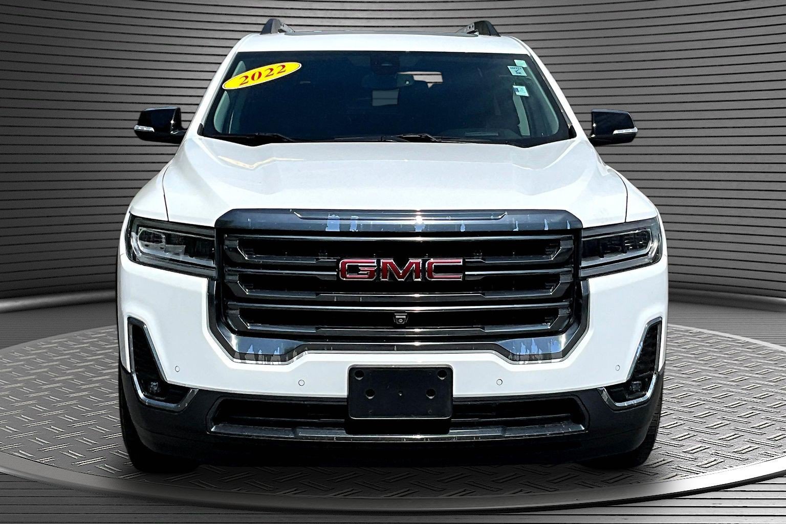 Used 2022 GMC Acadia AT4 w/ Technology Package AWD/4WD image 2