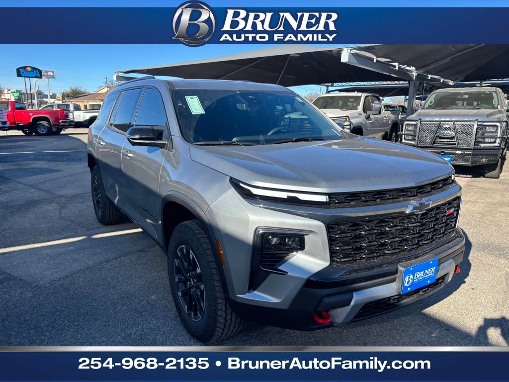 New 2026 Chevrolet Traverse Z71 w/ Driver Confidence Package image 3