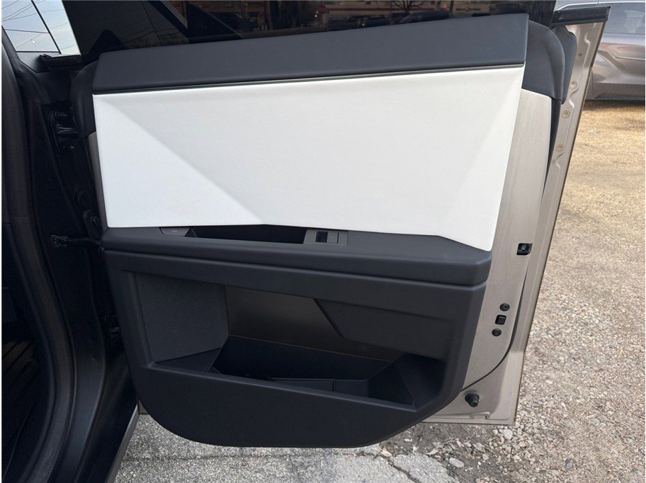 Used 2024 Tesla Cybertruck Cyberbeast image 34