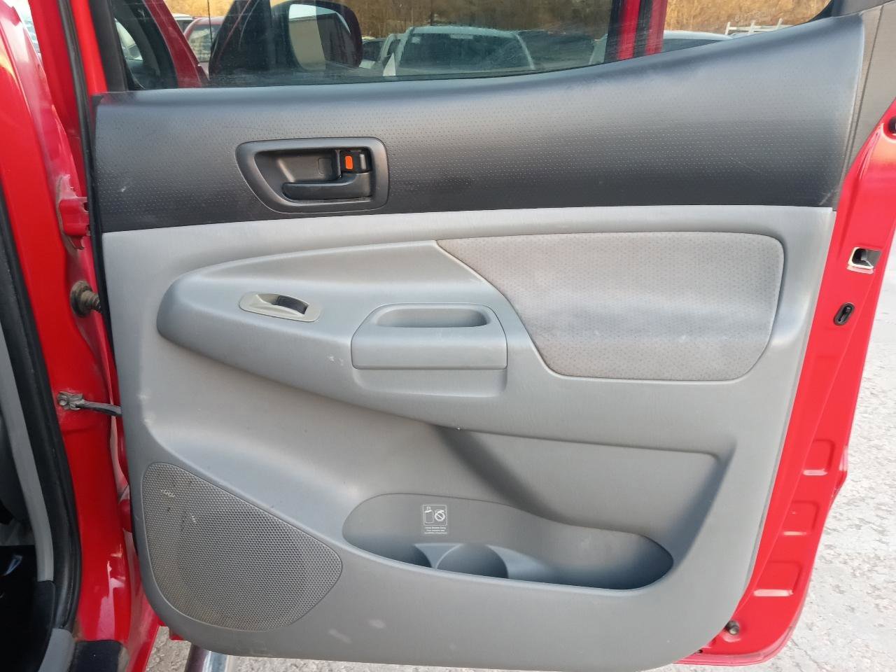 Used 2007 Toyota Tacoma PreRunner RWD image 19