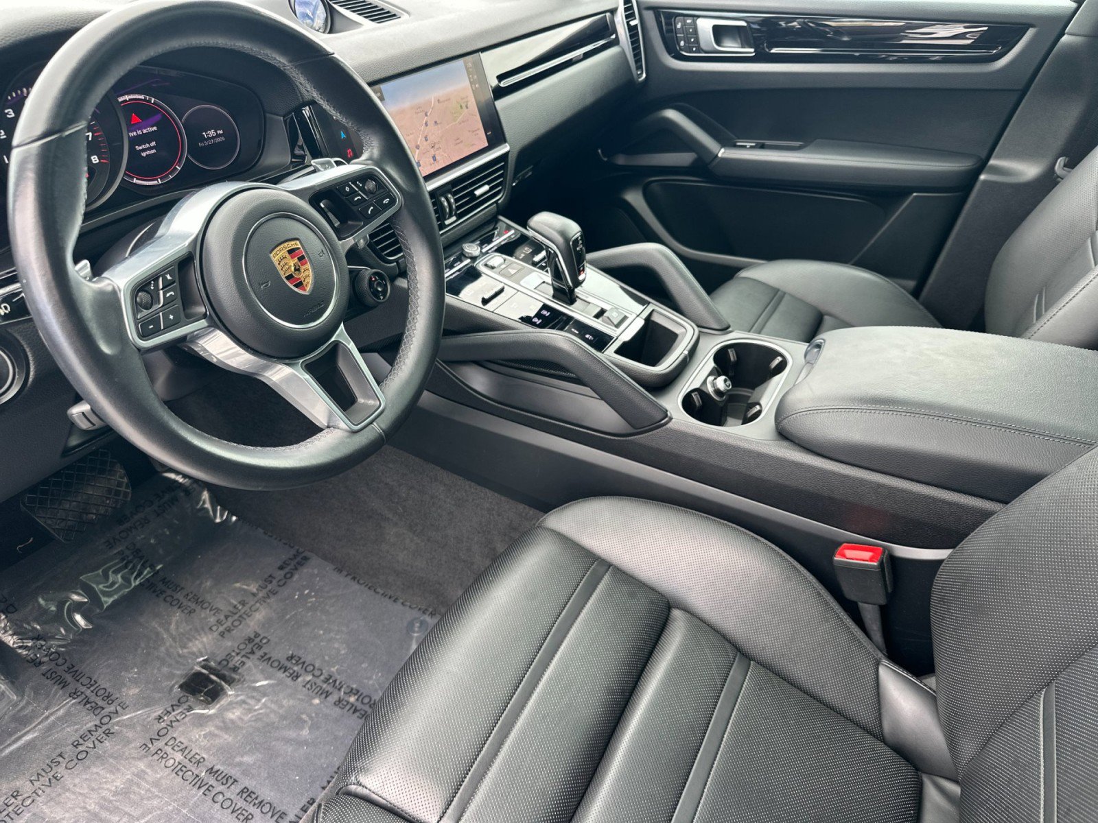 Certified 2023 Porsche Cayenne Coupe image 4
