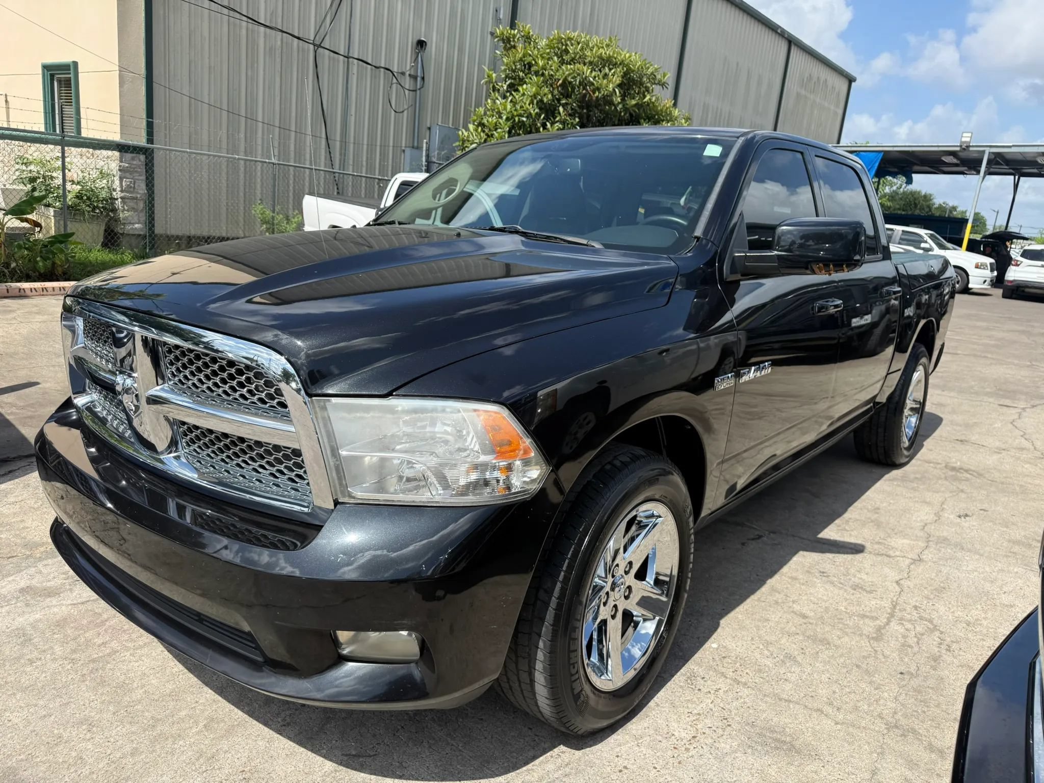 Used 2009 Dodge Ram 1500 Truck Sport RWD image 3