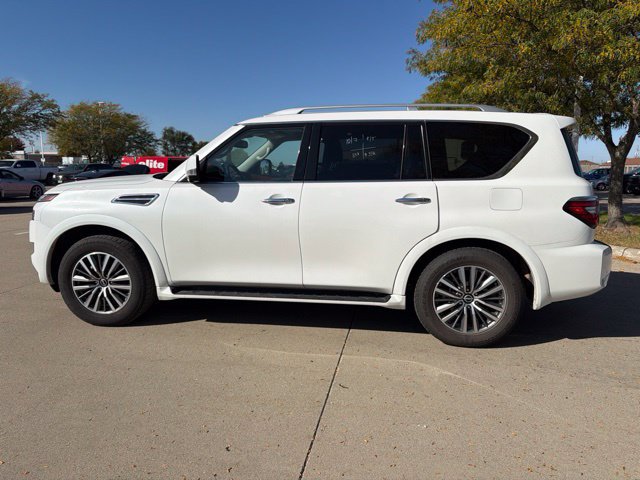 Used 2024 Nissan Armada SL w/ Captain's Chairs Package AWD/4WD image 9
