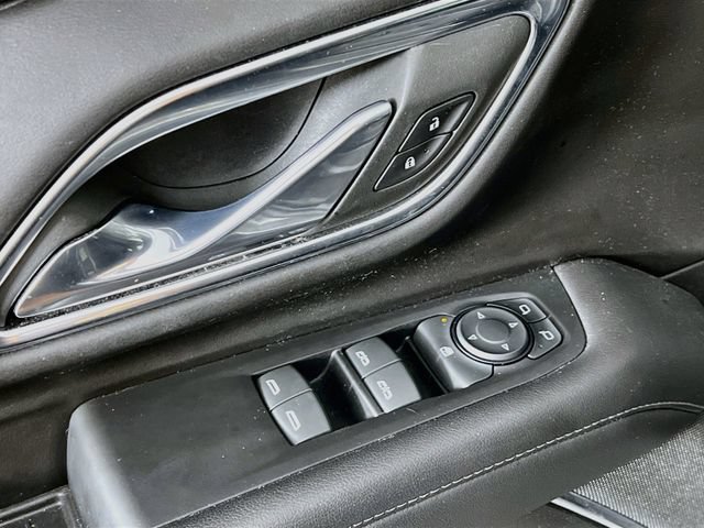 Used 2023 Chevrolet Tahoe LS AWD/4WD image 9