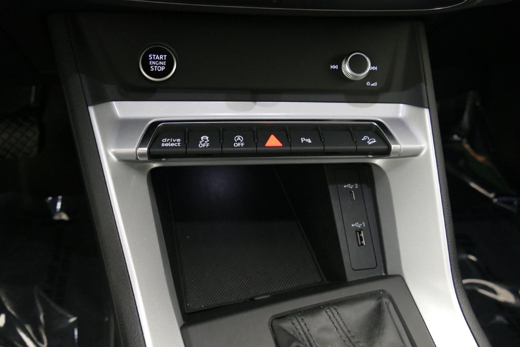 Used 2021 Audi Q3 2.0T Premium AWD/4WD image 19