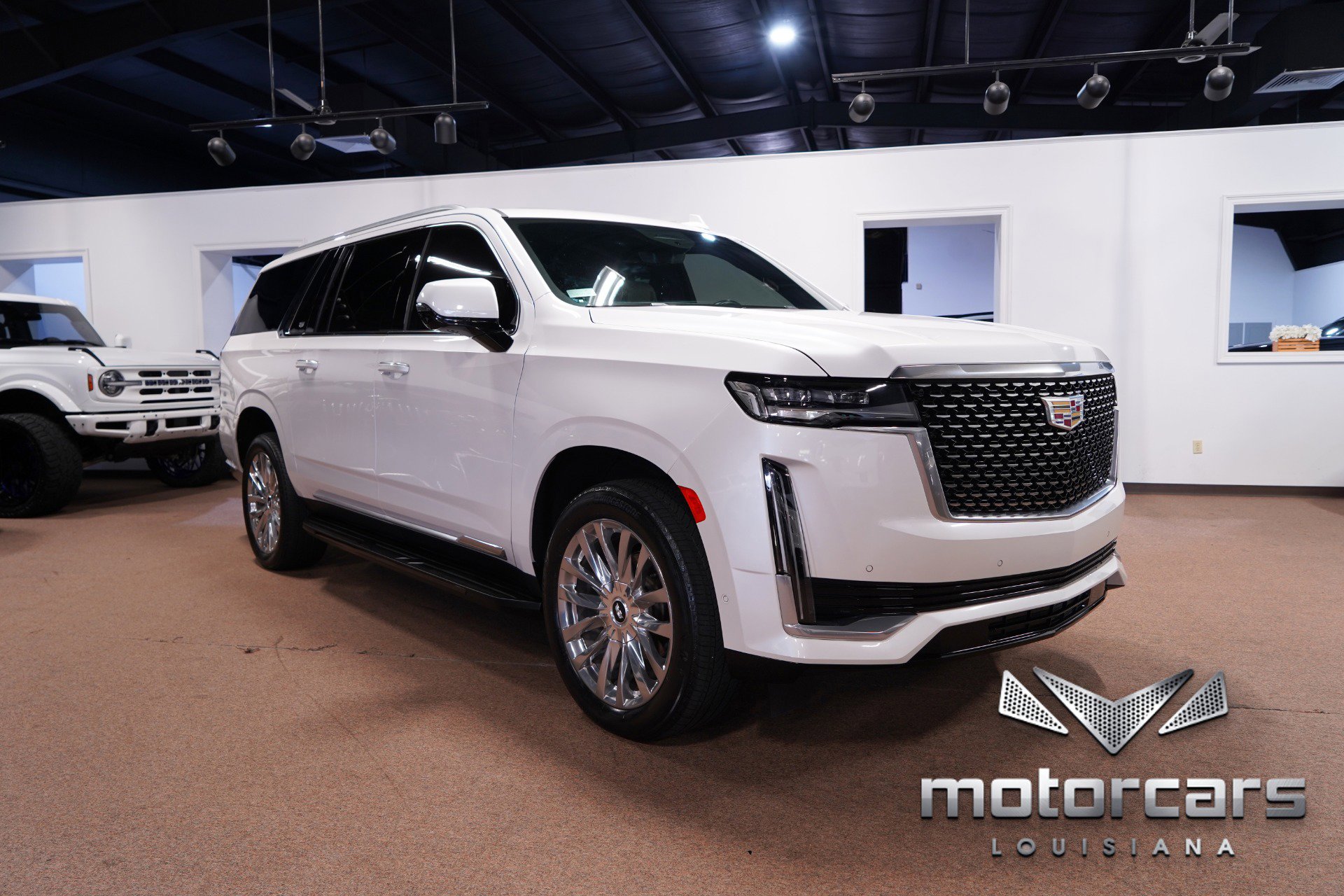 Used 2022 Cadillac Escalade ESV Premium Luxury image 9