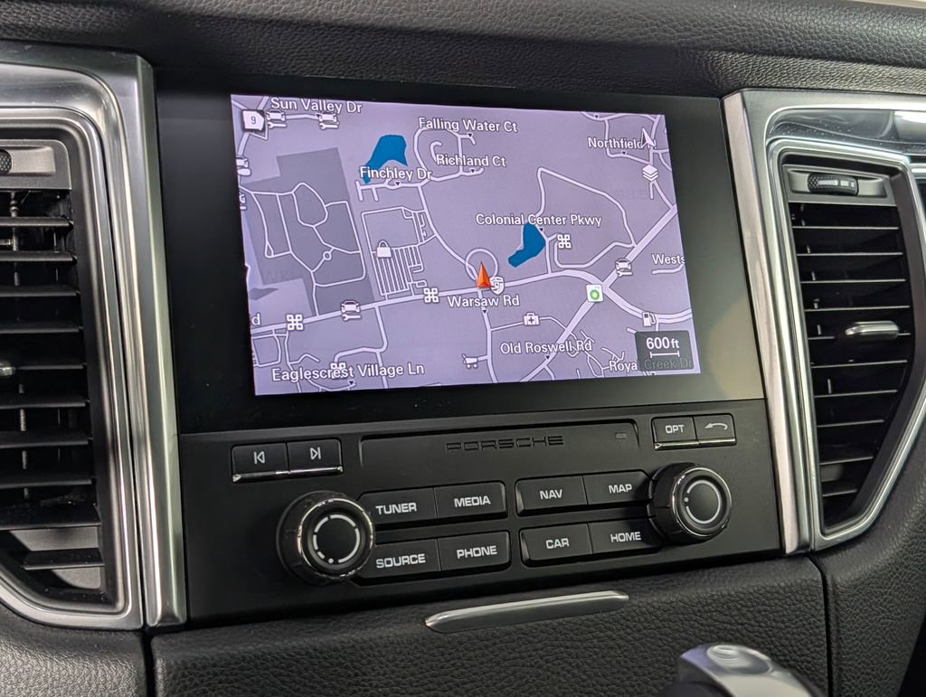 Used 2018 Porsche Macan image 33