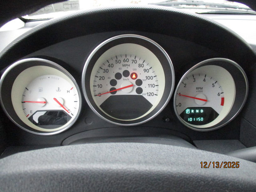 Used 2009 Dodge Caliber SXT image 13