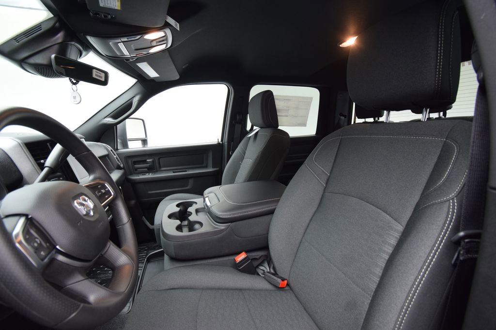 New 2026 RAM 5500 Tradesman w/ Chrome Appearance Group image 38