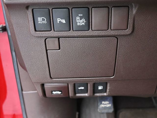 Used 2017 Lexus ES 350 w/ Luxury Package image 36