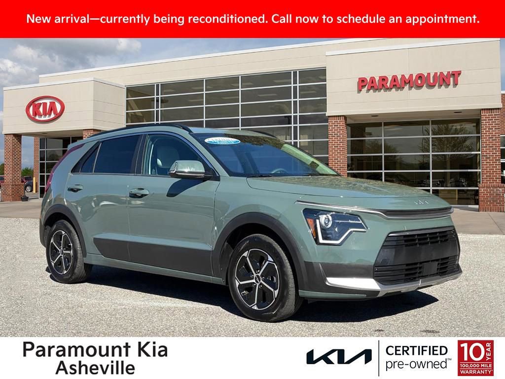 Used 2025 Kia Niro EX