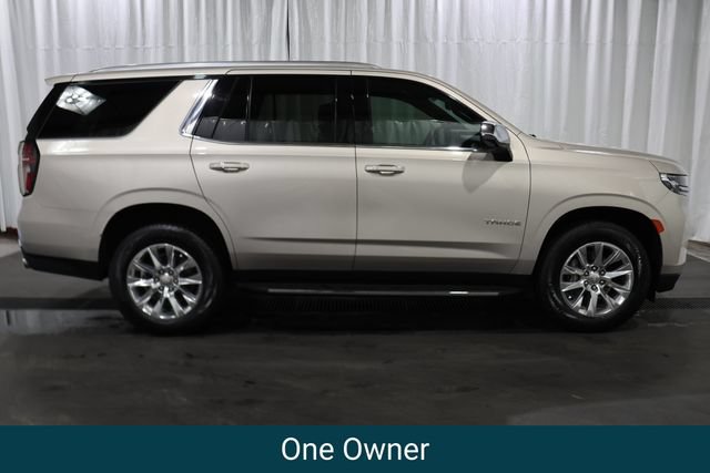 Used 2021 Chevrolet Tahoe Premier w/ Premium Package AWD/4WD image 2