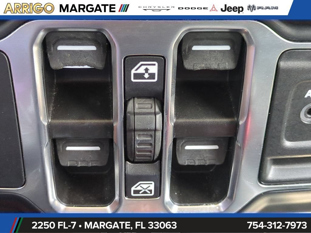 Used 2024 Jeep Wrangler Unlimited Rubicon 4xe AWD/4WD image 23