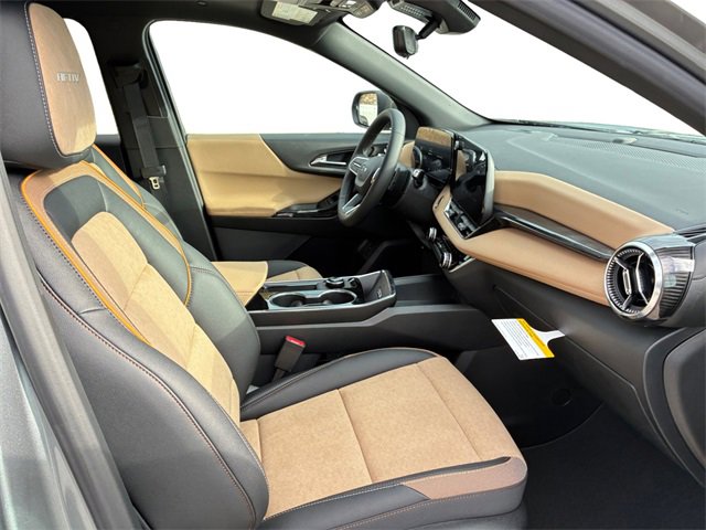 New 2026 Chevrolet Equinox ACTIV w/ Convenience Package III image 13