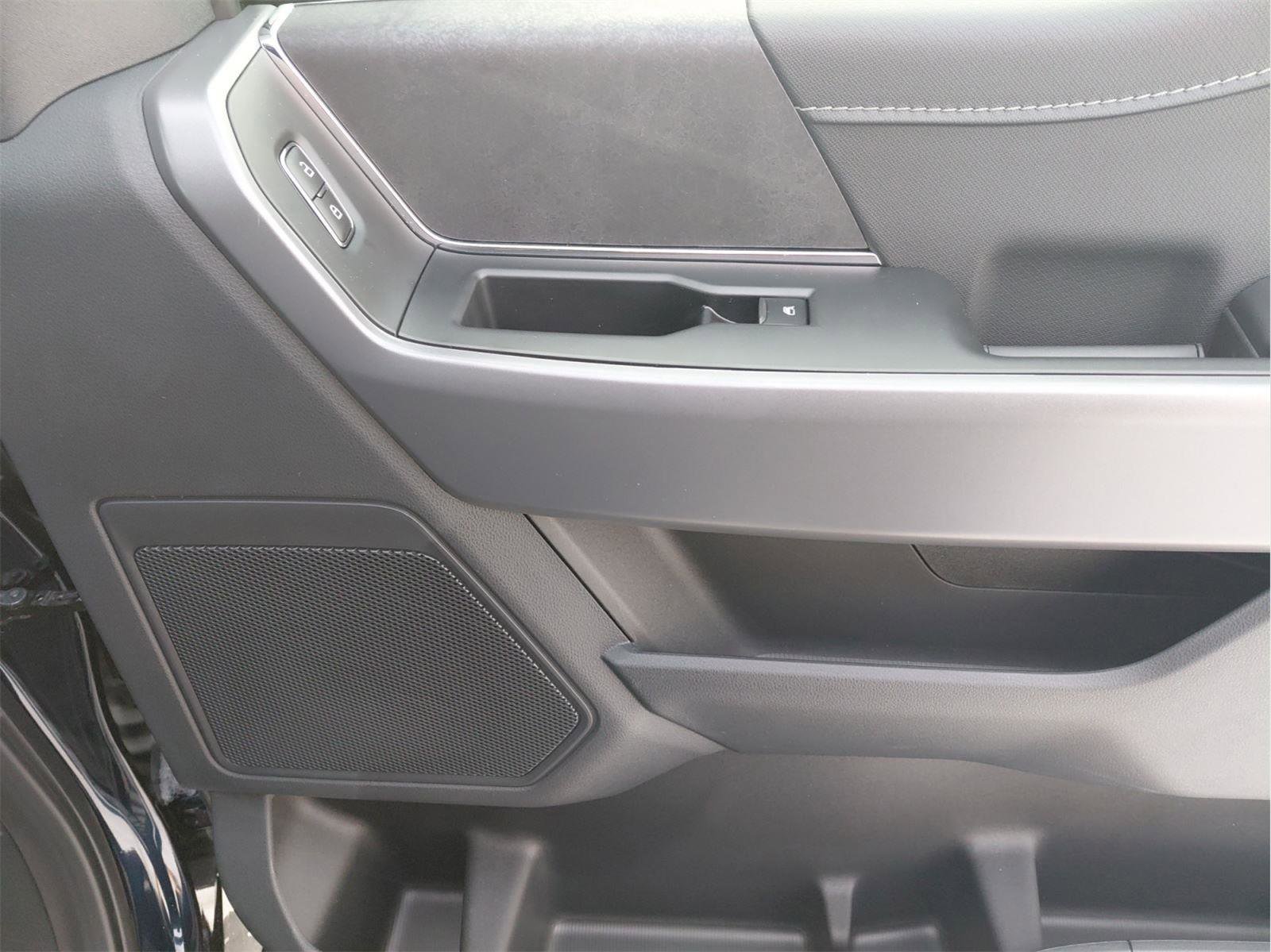 New 2026 Ford F150 XLT w/ Equipment Group 302A MID image 18