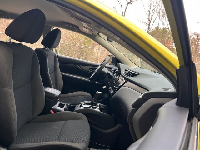 Used 2020 Nissan Rogue Sport S image 28