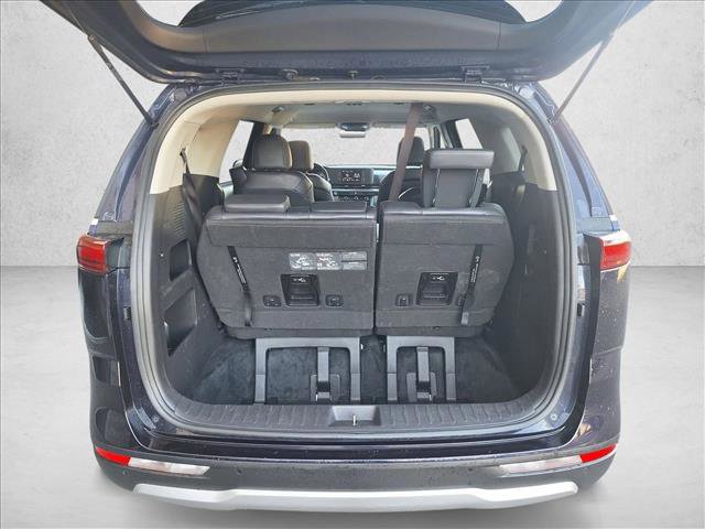 Used 2024 Kia Carnival LX image 7