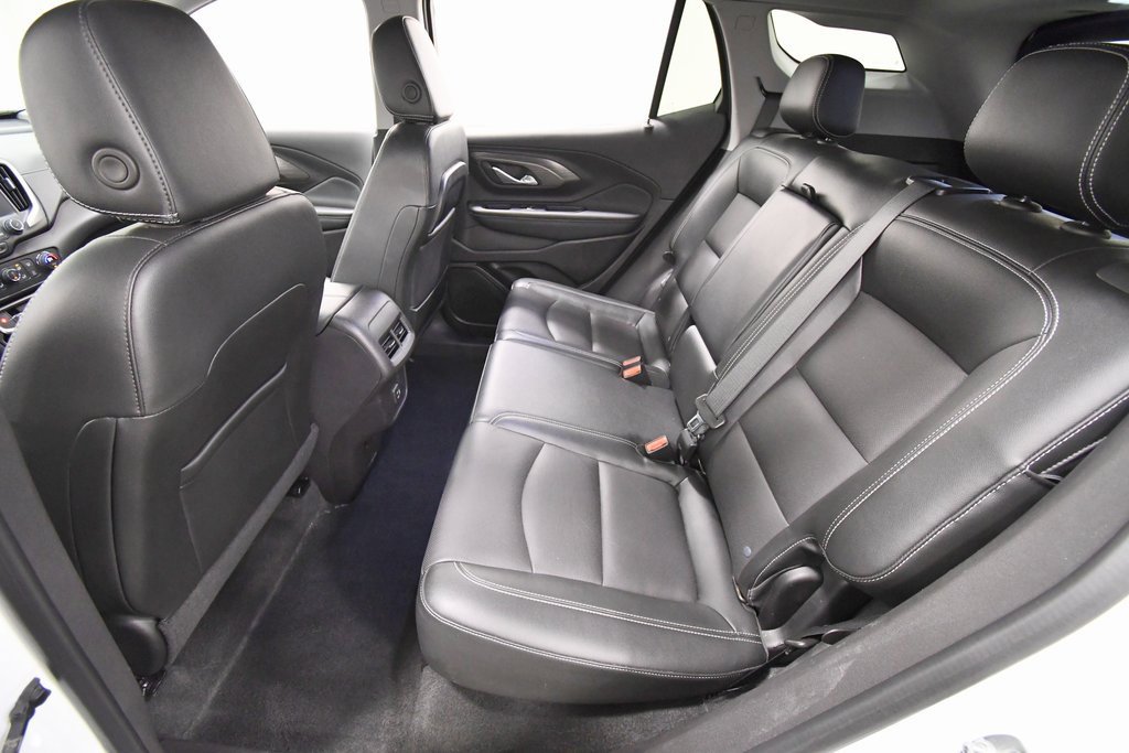 Used 2024 GMC Terrain SLT image 15