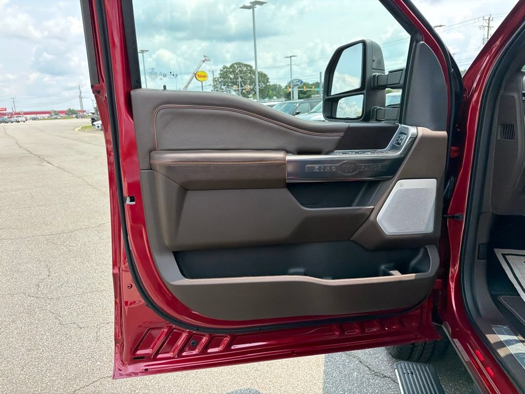 New 2026 Ford F250 4x4 Crew Cab Super Duty image 12