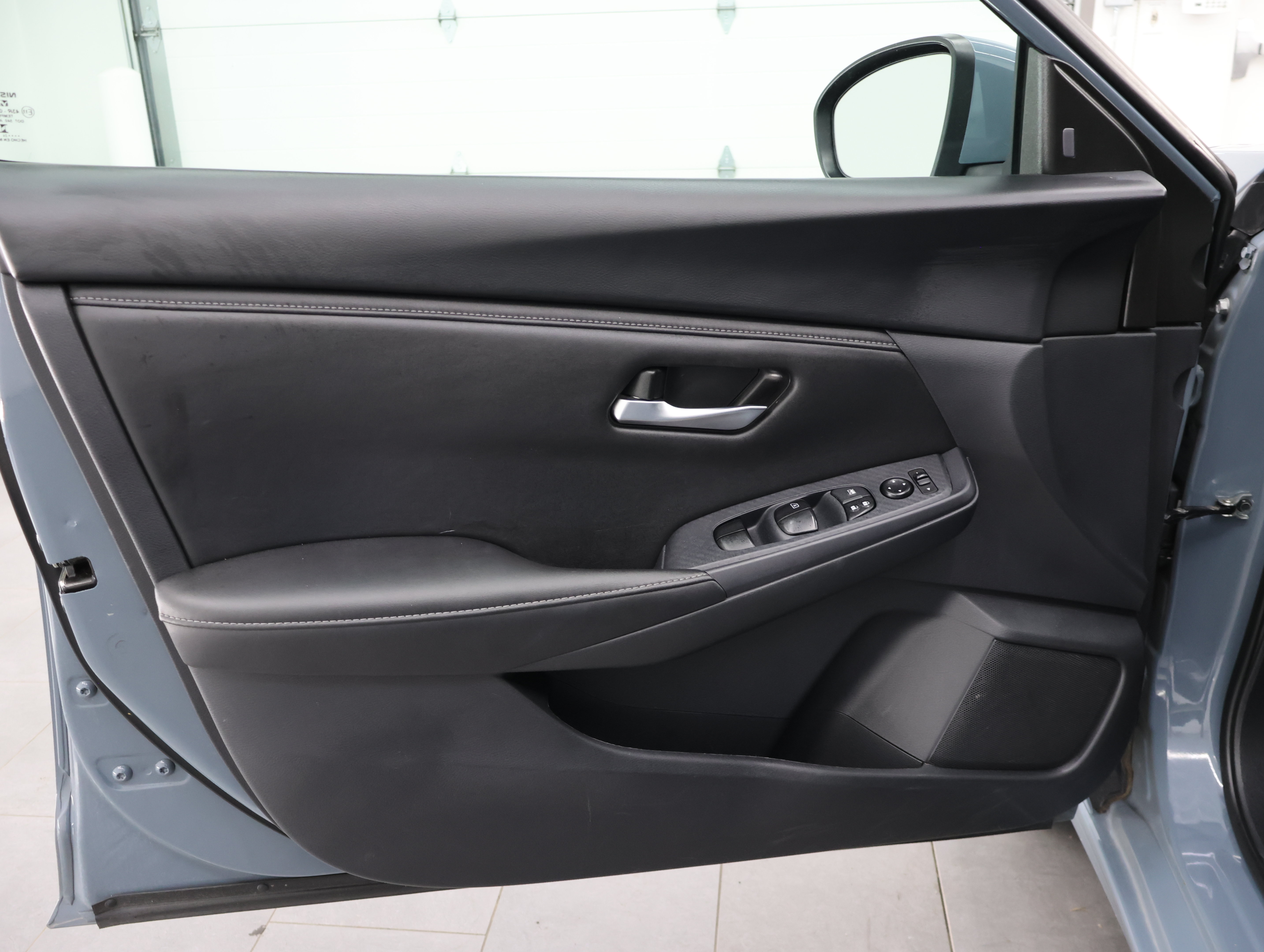 Used 2024 Nissan Sentra SV FWD image 37