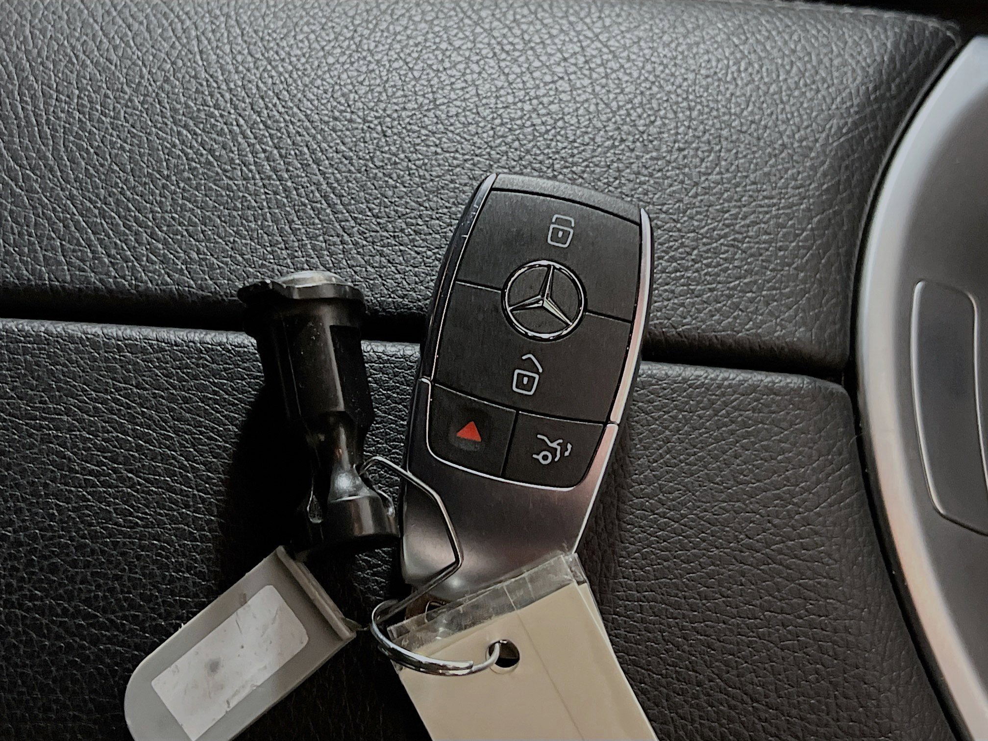 Used 2022 Mercedes-Benz GLC 300 image 36