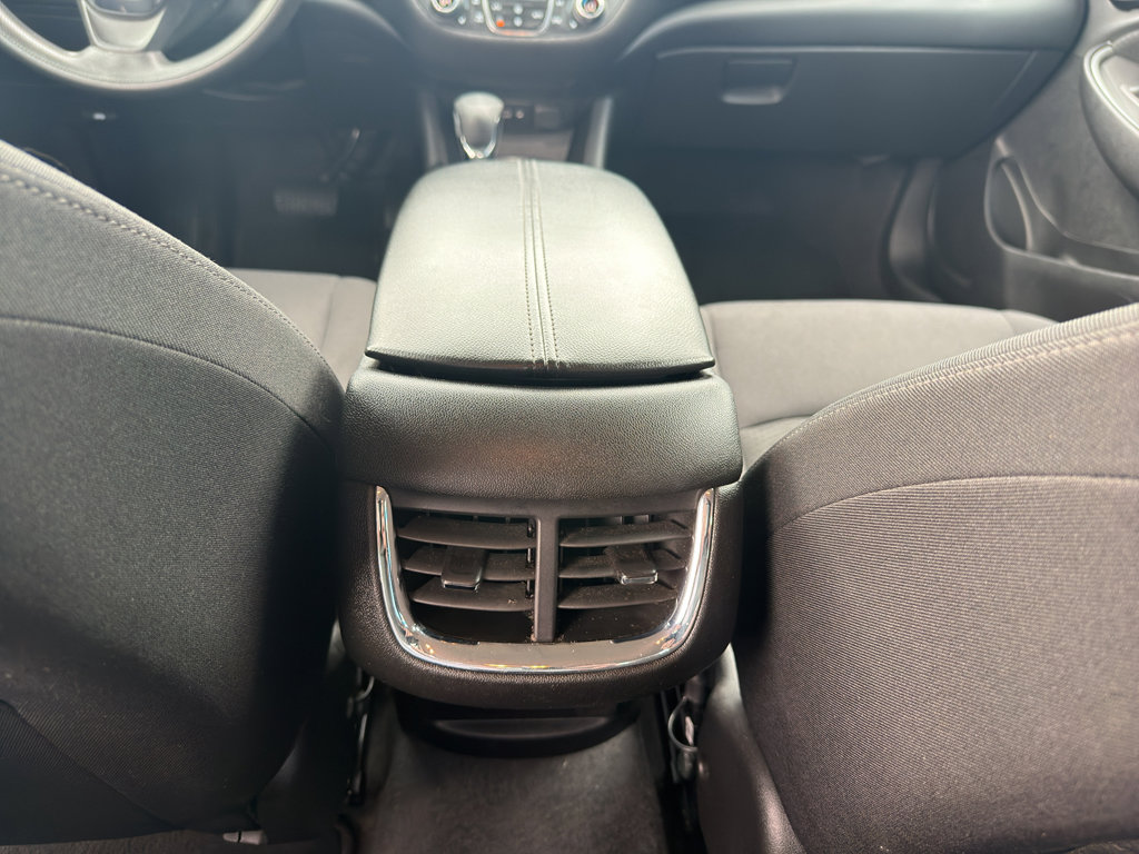 Used 2025 Chevrolet Malibu LT FWD image 31