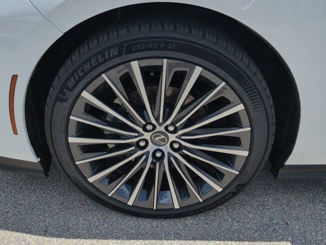 New 2026 Lexus ES 350e FWD image 11