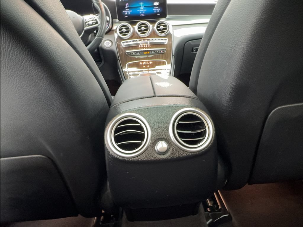 Used 2020 Mercedes-Benz GLC 300 4MATIC image 39