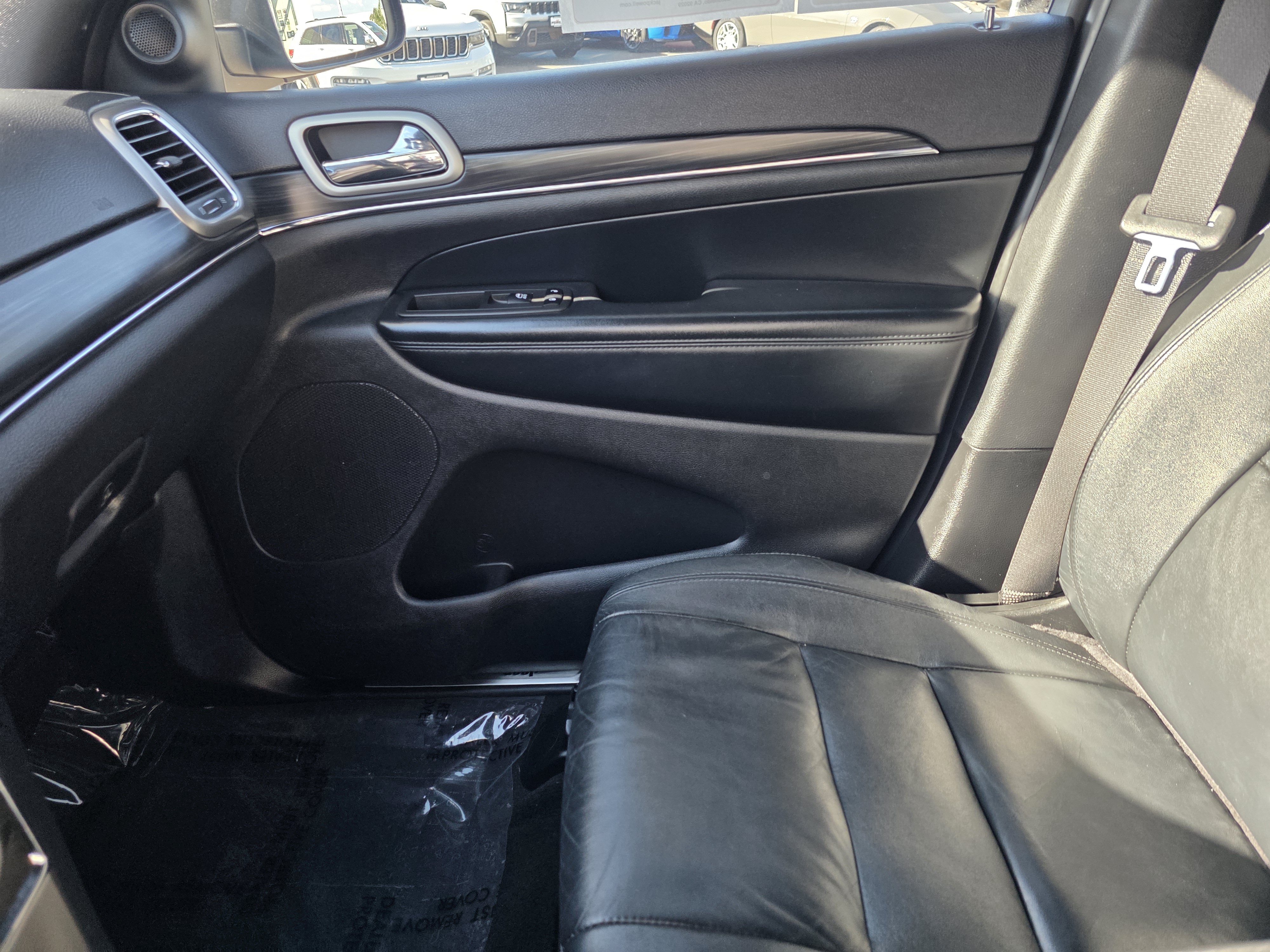 Used 2022 Jeep Grand Cherokee Limited AWD/4WD image 17