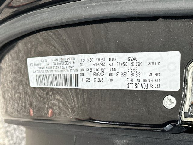 Used 2020 Chrysler Pacifica Limited FWD image 36