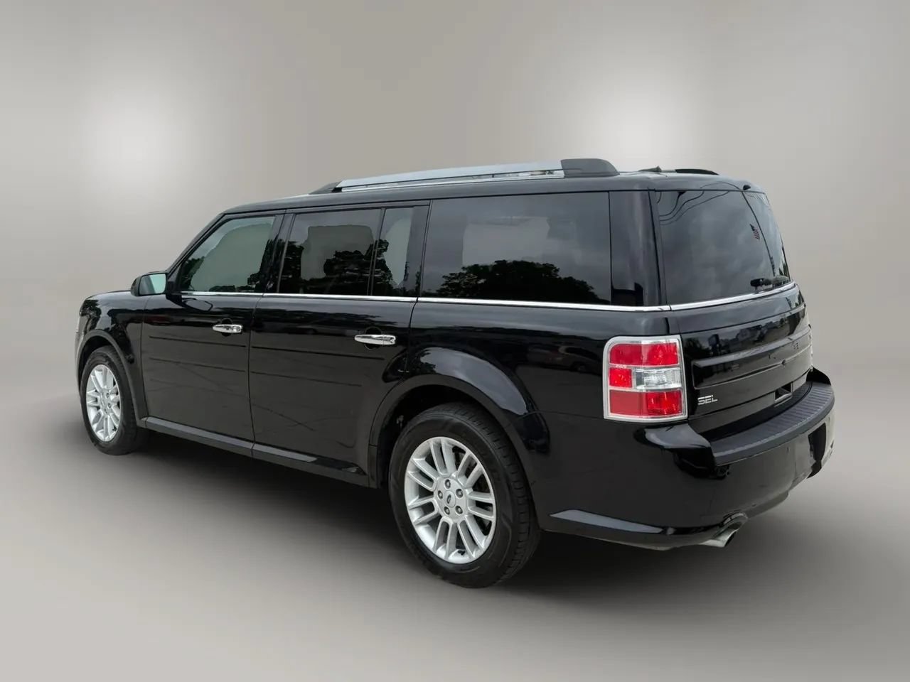 Used 2019 Ford Flex SEL w/ Equipment Group 202A AWD/4WD image 4