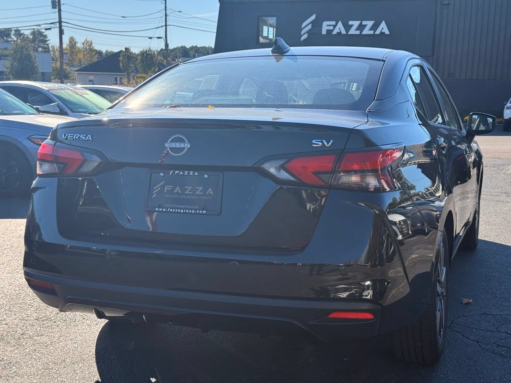 Used 2023 Nissan Versa SV FWD image 10