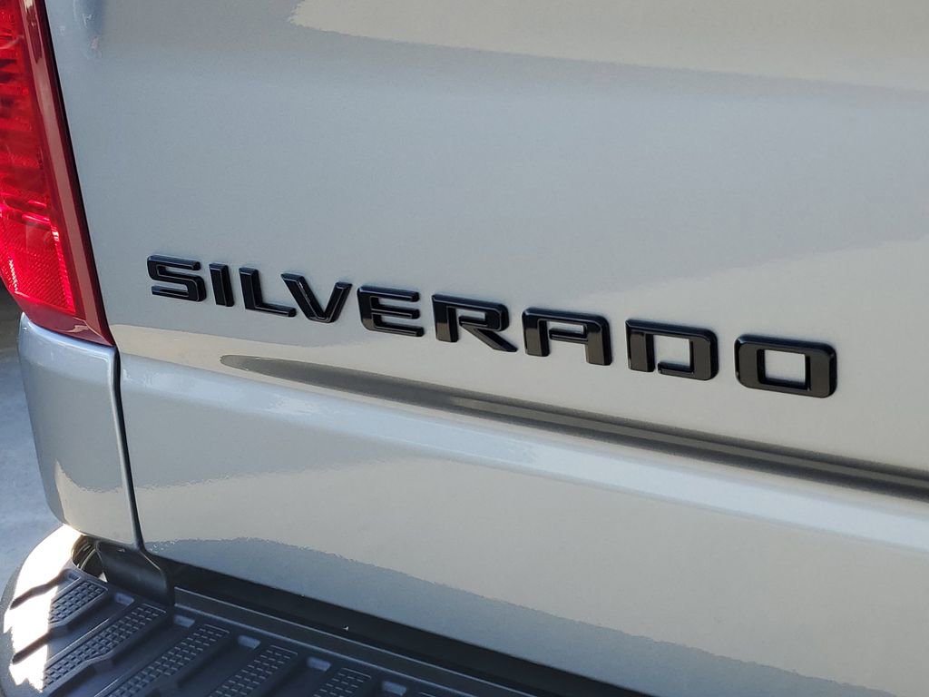 New 2026 Chevrolet Silverado 1500 Custom Trail Boss w/ LPO, Dark Essentials Package image 6