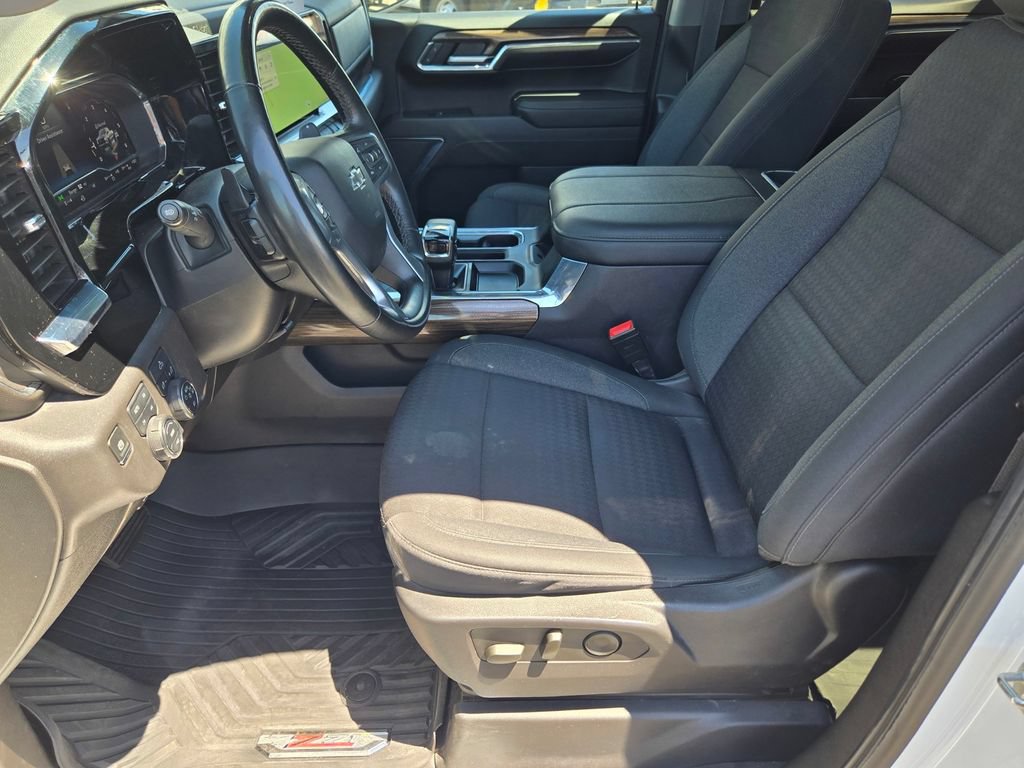 Used 2024 Chevrolet Silverado 1500 LT Trail Boss w/ Protection Package AWD/4WD image 11