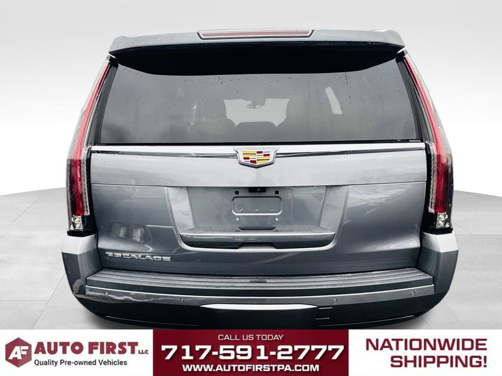 Used 2019 Cadillac Escalade Luxury image 4