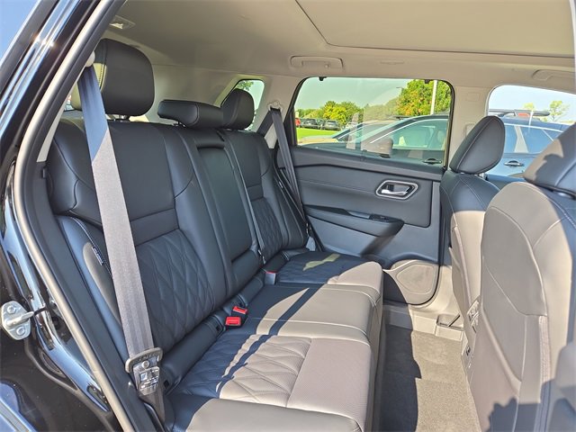 New 2026 Nissan Rogue Platinum w/ Platinum Premium Package image 14