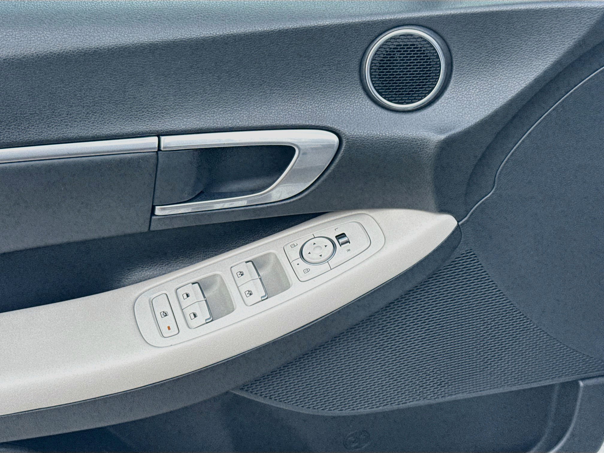 Used 2022 Hyundai Sonata SEL w/ Convenience Package FWD image 14