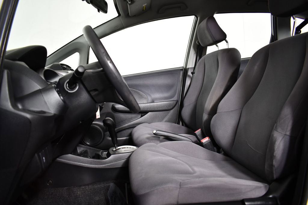 Used 2011 Honda Fit image 15