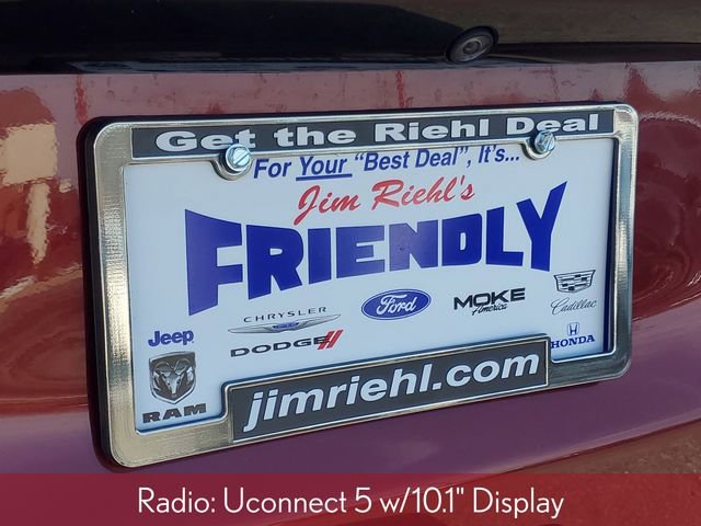 Used 2022 Chrysler Pacifica Touring-L image 9