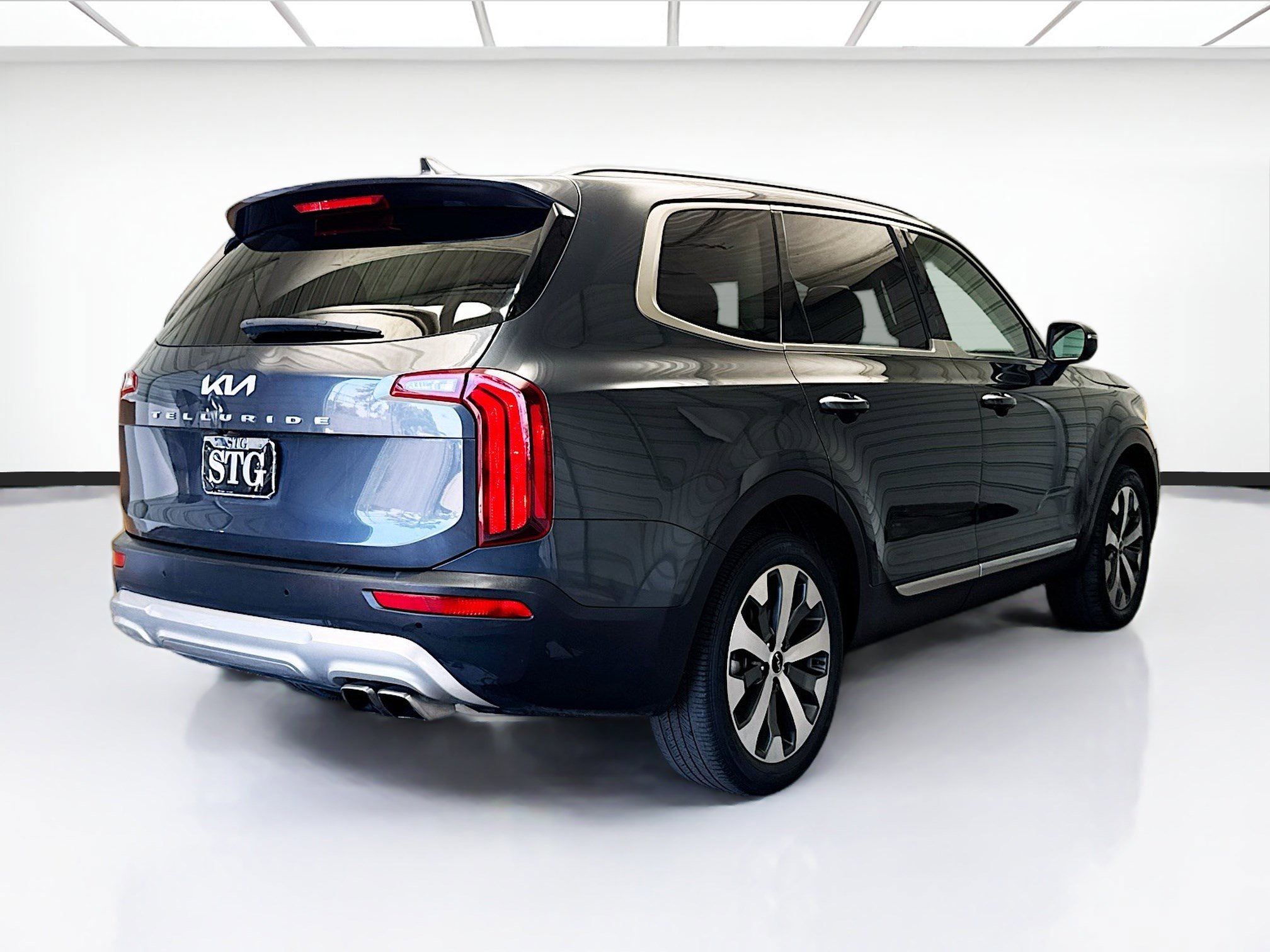 Used 2022 Kia Telluride S image 4