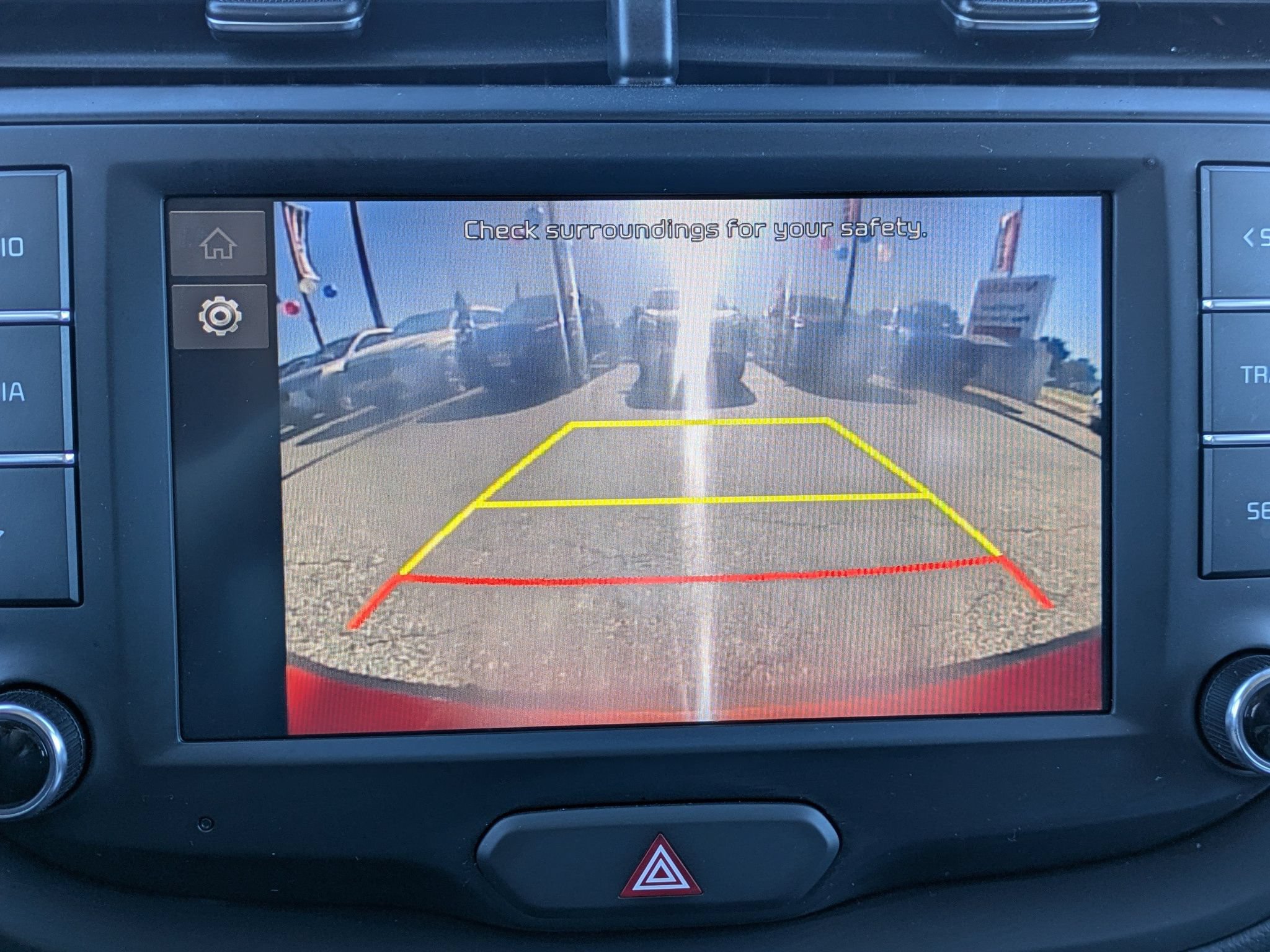 Used 2025 Kia Soul LX w/ LX Technology Package FWD image 20
