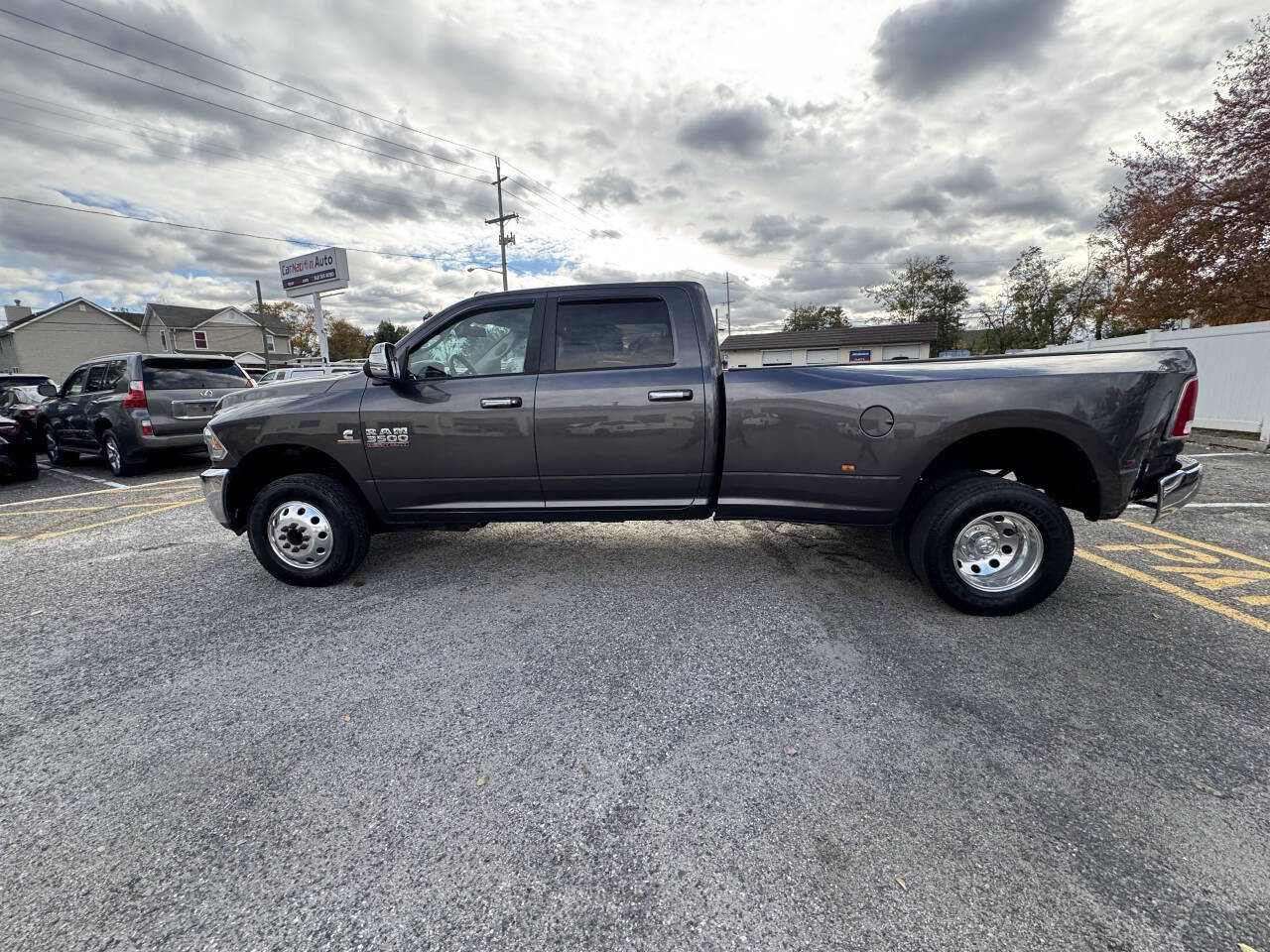 Used 2016 RAM 3500 Laramie image 39