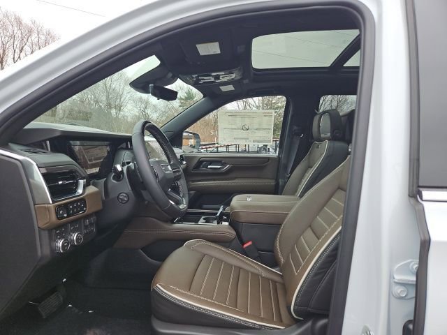 New 2026 GMC Yukon Denali Ultimate AWD/4WD image 18
