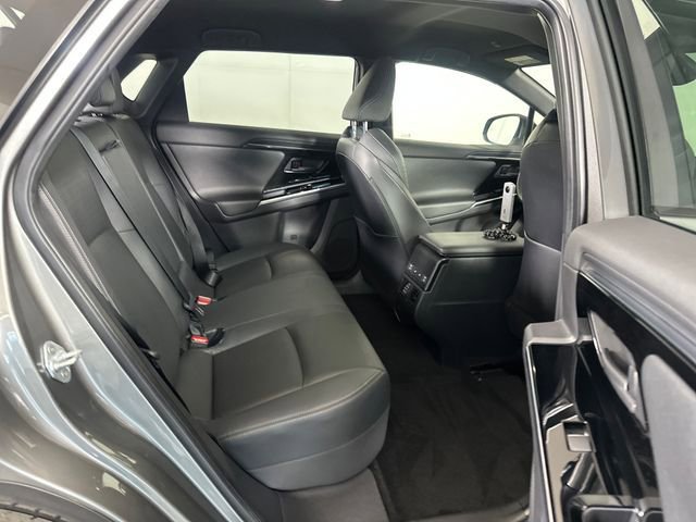 Used 2023 Subaru Solterra AWD image 27