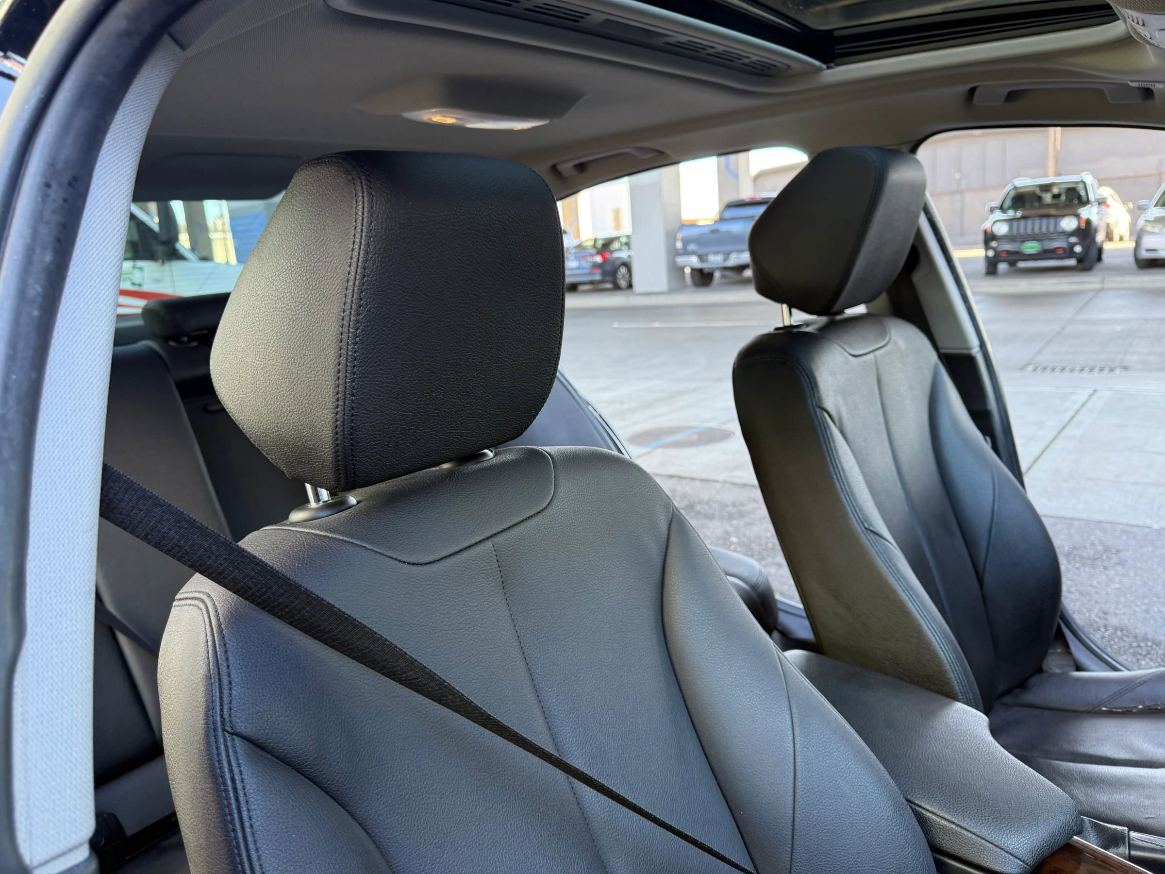 Used 2013 BMW 328i xDrive Sedan image 25