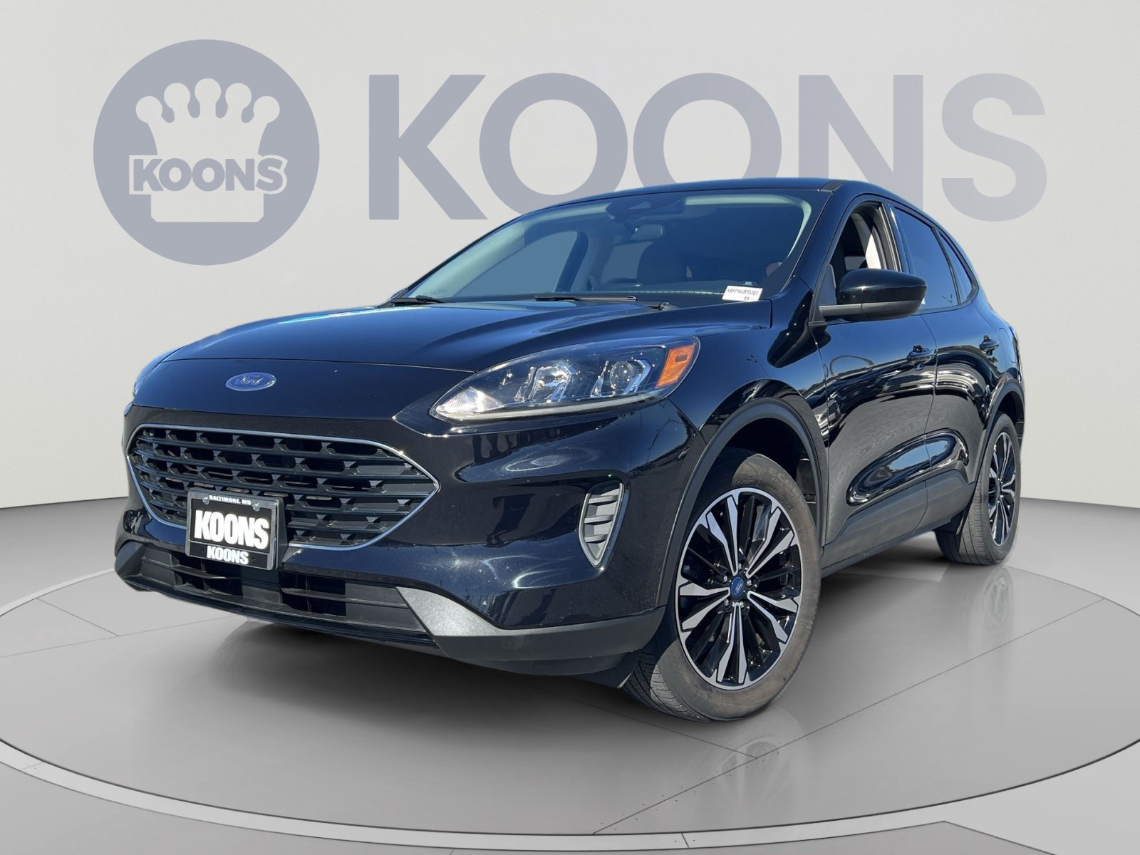 Used 2022 Ford Escape SE w/ SE Sport Appearance Package